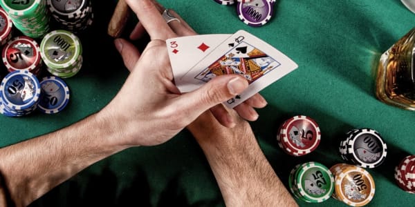 3 další klíčové rozdíly mezi hráči blackjacku a pokeru